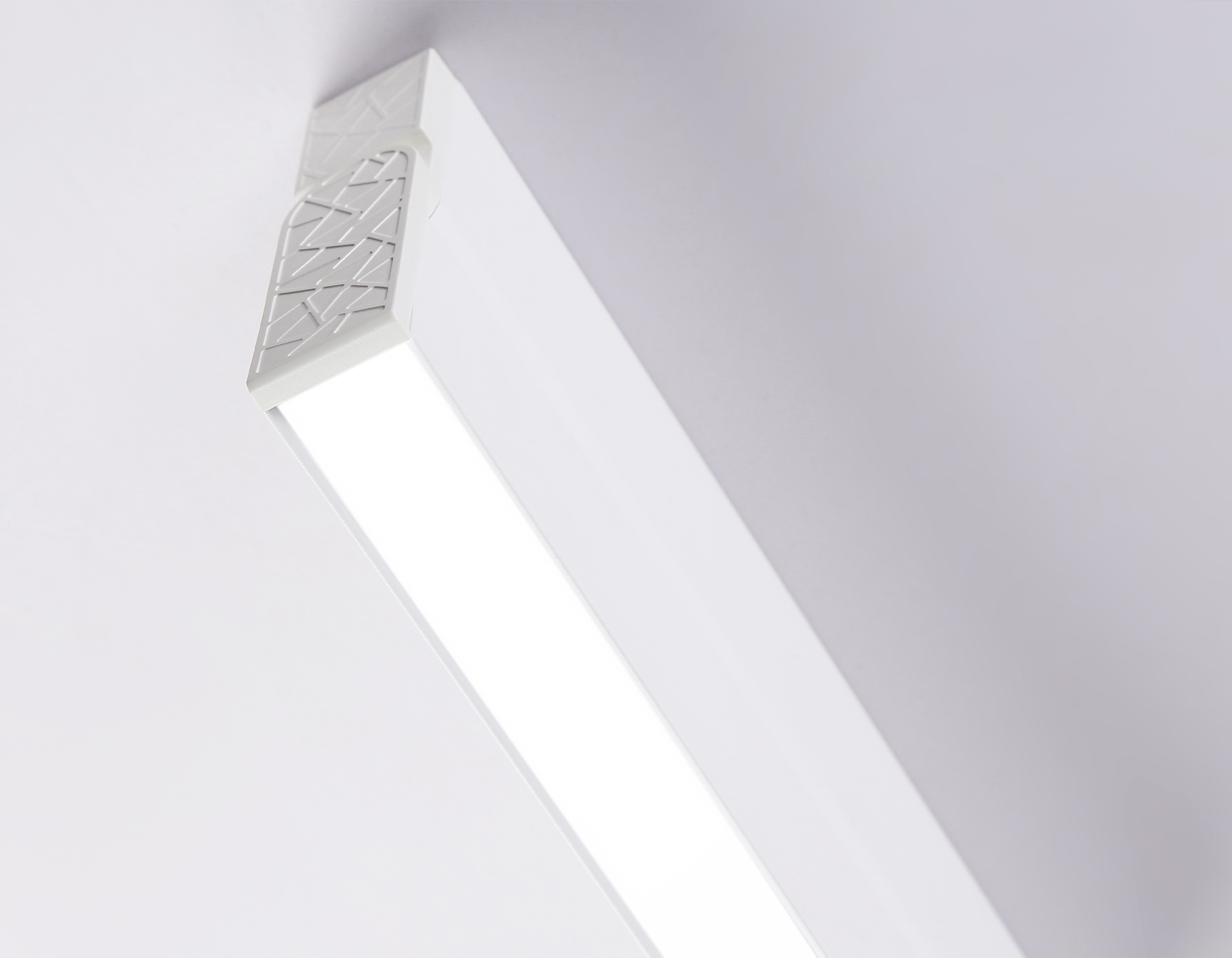 Настенно-потолочный светодиодный светильник TA1818 WH белый LED 12W 4200K 230*22*87 - Viokon.com